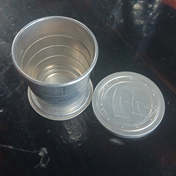 Vintage Stainless steel Collaspable Cup w/lid - Picture 2 of 4
